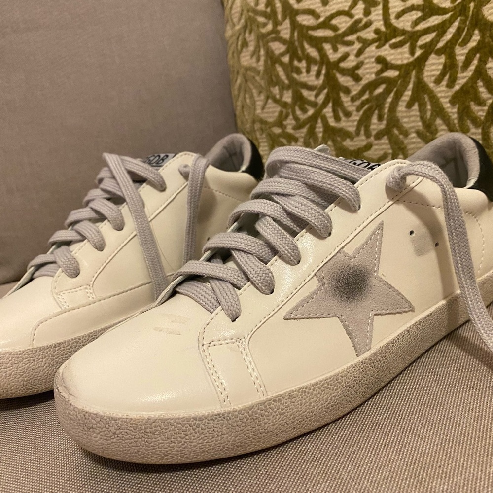 Barely worn Golden Goose Sneakers